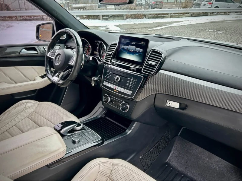 Mercedes-Benz GLE 63 AMG CARFAX* АВТОФИНАНСИРАНЕ БЕЗ ПЪРВОНАЧАЛНА ВНОСКА, снимка 15 - Автомобили и джипове - 52800405
