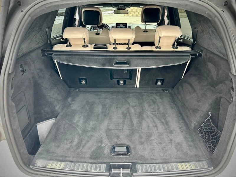 Mercedes-Benz GLE 63 AMG CARFAX* АВТОФИНАНСИРАНЕ БЕЗ ПЪРВОНАЧАЛНА ВНОСКА, снимка 10 - Автомобили и джипове - 52800405