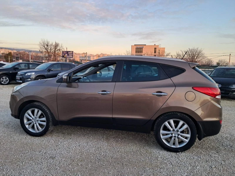 Hyundai IX35 2.0 4x4 AВТОМАТ, снимка 6 - Автомобили и джипове - 52801310