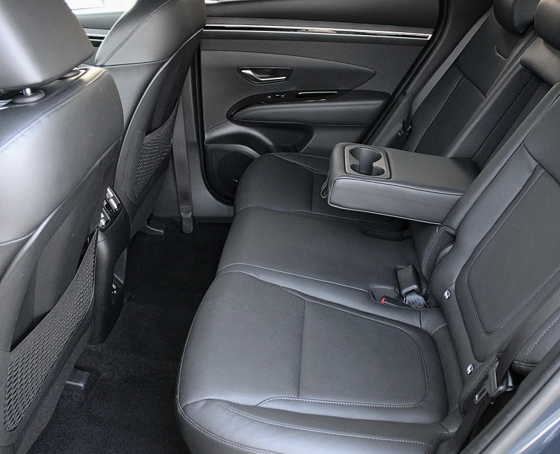 Hyundai Tucson Plug-in-Hybrid/4x4/VIRTUAL/KAMERA360/DISTRONIC/TOP, снимка 10 - Автомобили и джипове - 53101772