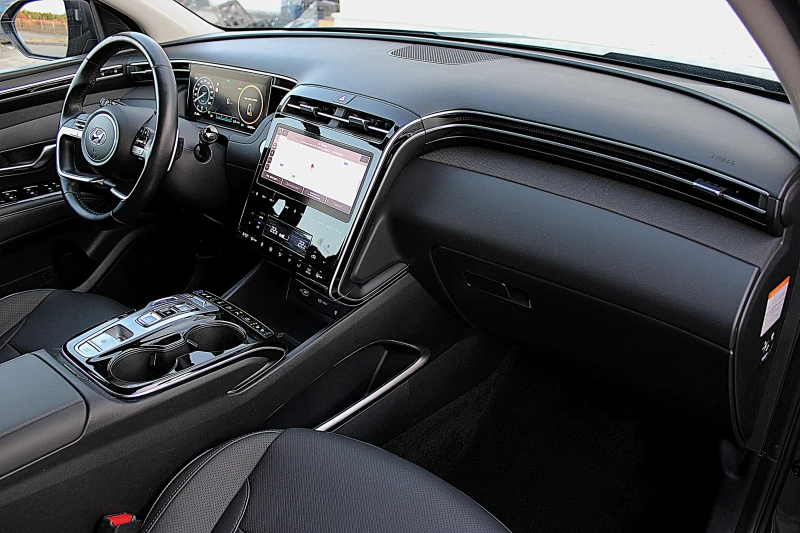 Hyundai Tucson Plug-in-Hybrid/4x4/VIRTUAL/KAMERA360/DISTRONIC/TOP, снимка 13 - Автомобили и джипове - 53101772