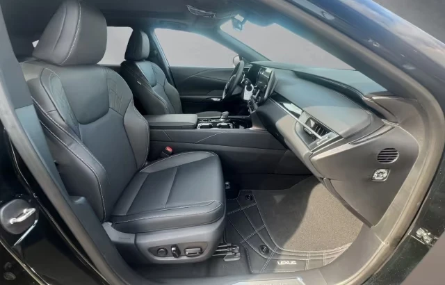 Lexus RX 450h plus 2.5PHEV/309HP/F-SPORT/PANO/HUD/360/LED/DIGI/122h, снимка 11 - Автомобили и джипове - 52663185