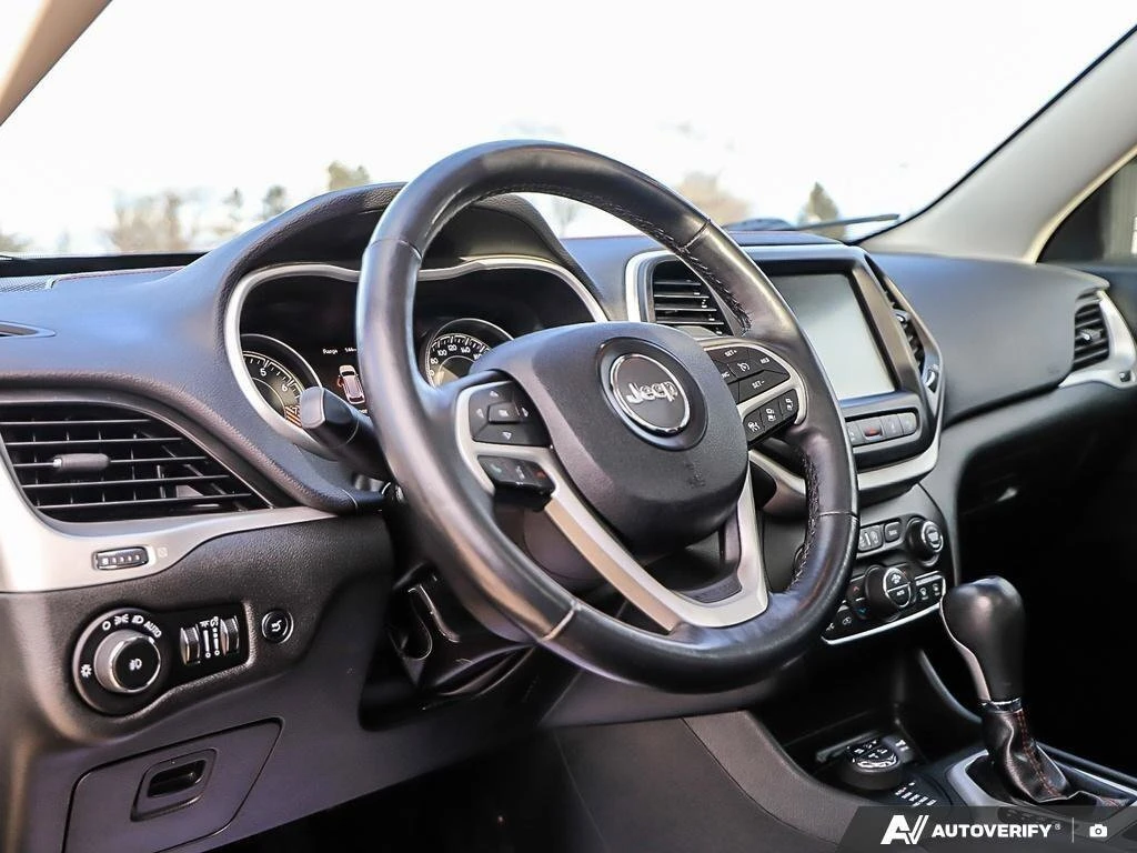 Jeep Cherokee * TrailhawkAS TRADED, ACCIDENT FREE, BACKUP CAM, 4 | Mobile.bg � ����������� 13