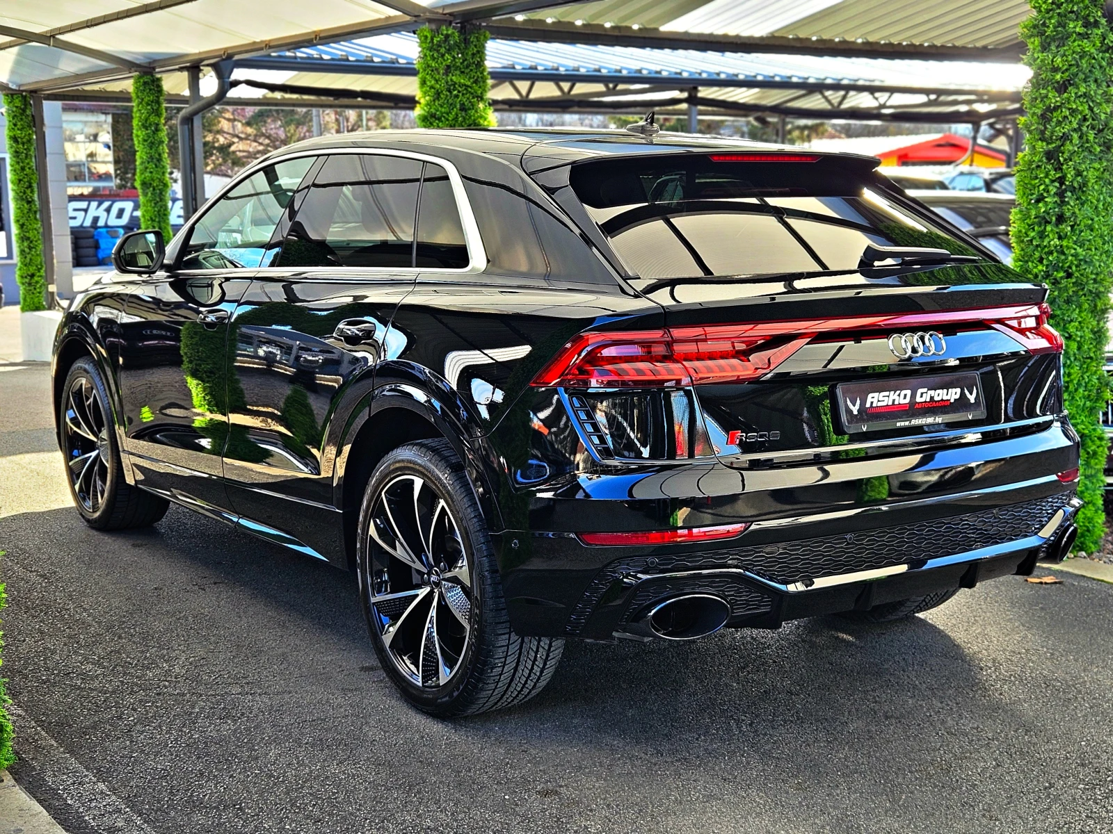 Audi Q8 MATRIX/PANO/3D CAM/DISTR/HUD/AMBIENT/CAR PLAY/LIZI - изображение 7