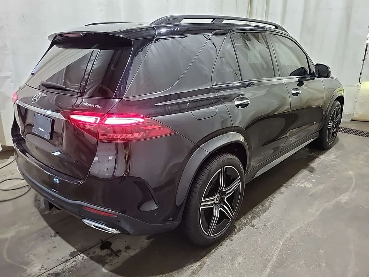 Mercedes-Benz GLE 450 BURMESTER* 360* HEADUP* AMBIENT* CARFAX * , снимка 3 - Автомобили и джипове - 53820226