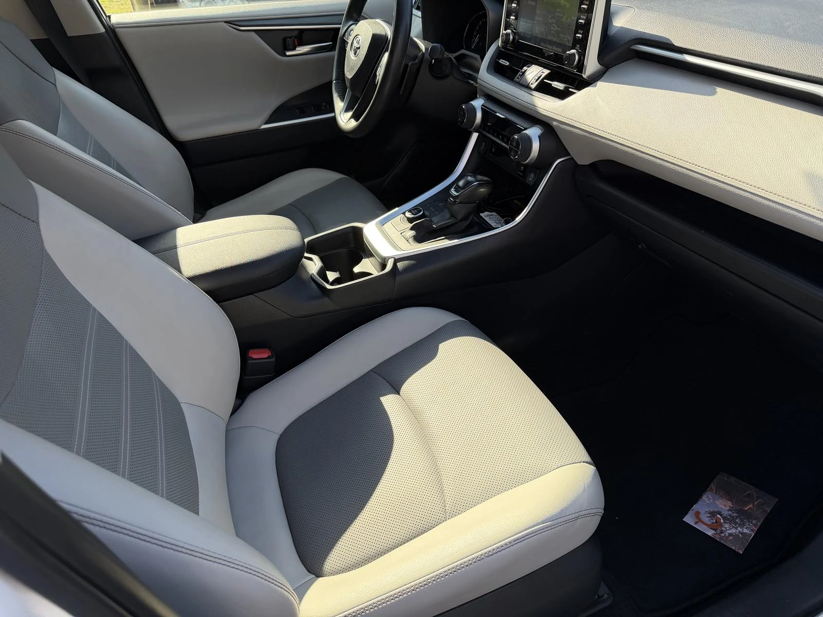 Toyota Rav4, снимка 9 - Автомобили и джипове - 54144541