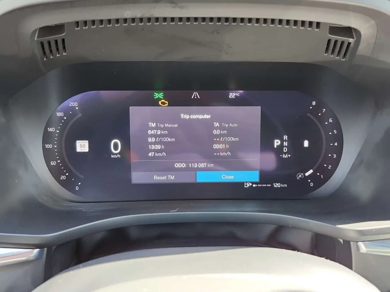 Volvo XC60 * R Design * ПАНОРАМА* KEYLESS* + ГУМИ * , снимка 9 - Автомобили и джипове - 54474032