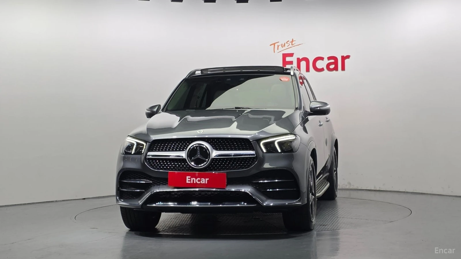 Mercedes-Benz GLE 450 AMG Line| AIR| DISTRO| ОБДУХ| 360| HUD| 3 AC| , снимка 3 - Автомобили и джипове - 56136210