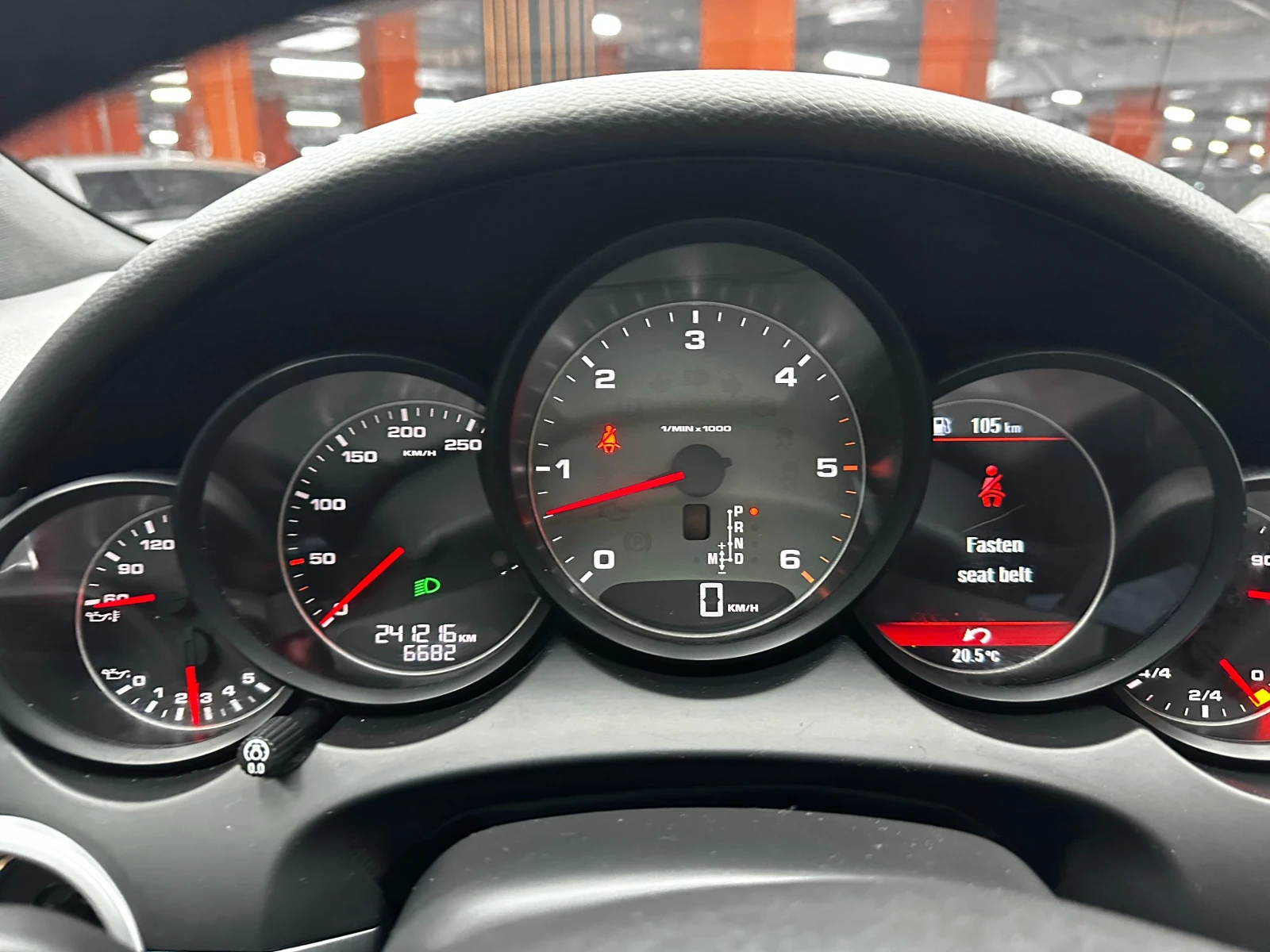 Porsche Cayenne 4.2TDI 385 к.с./Всички екстри/ЛИЗИНГ/БАРТЕР, снимка 16 - Автомобили и джипове - 56596604