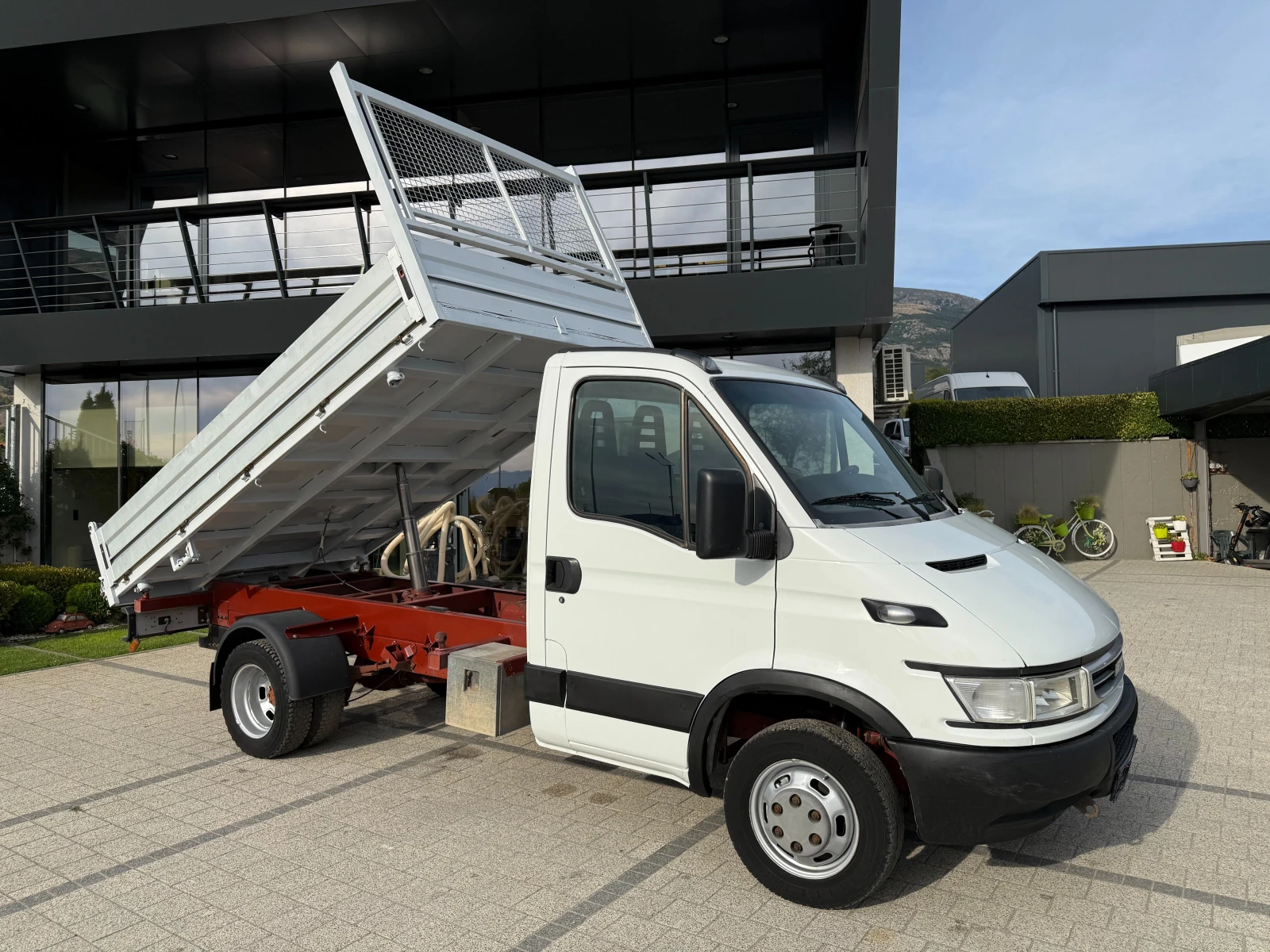 Iveco Daily 35C12 до 3.5т. 3.55м. Климатроник  - изображение 2