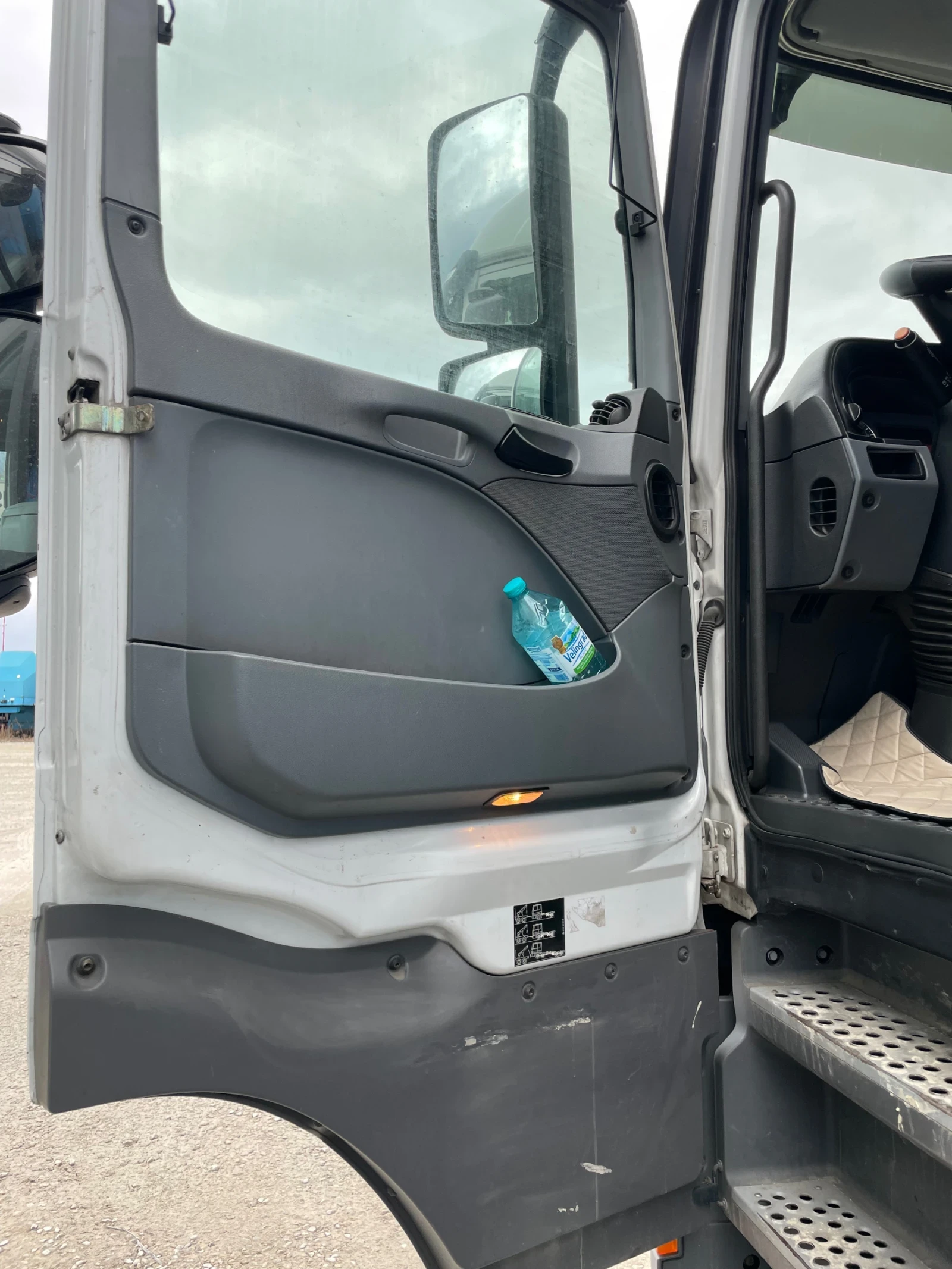 Mercedes-Benz 1844 MP3 - изображение 8