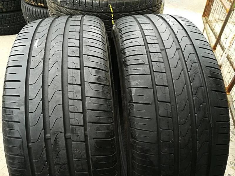 Гуми Летни 235/40R19, снимка 1 - Гуми и джанти - 23684543