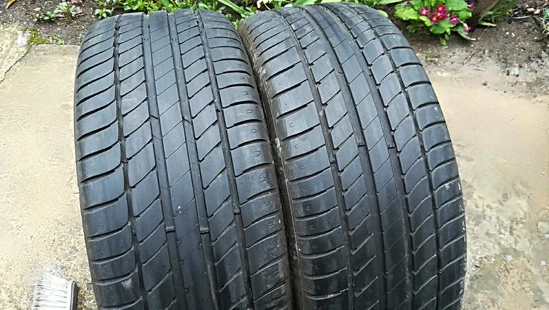 Гуми Летни 225/50R17, снимка 1 - Гуми и джанти - 25086215