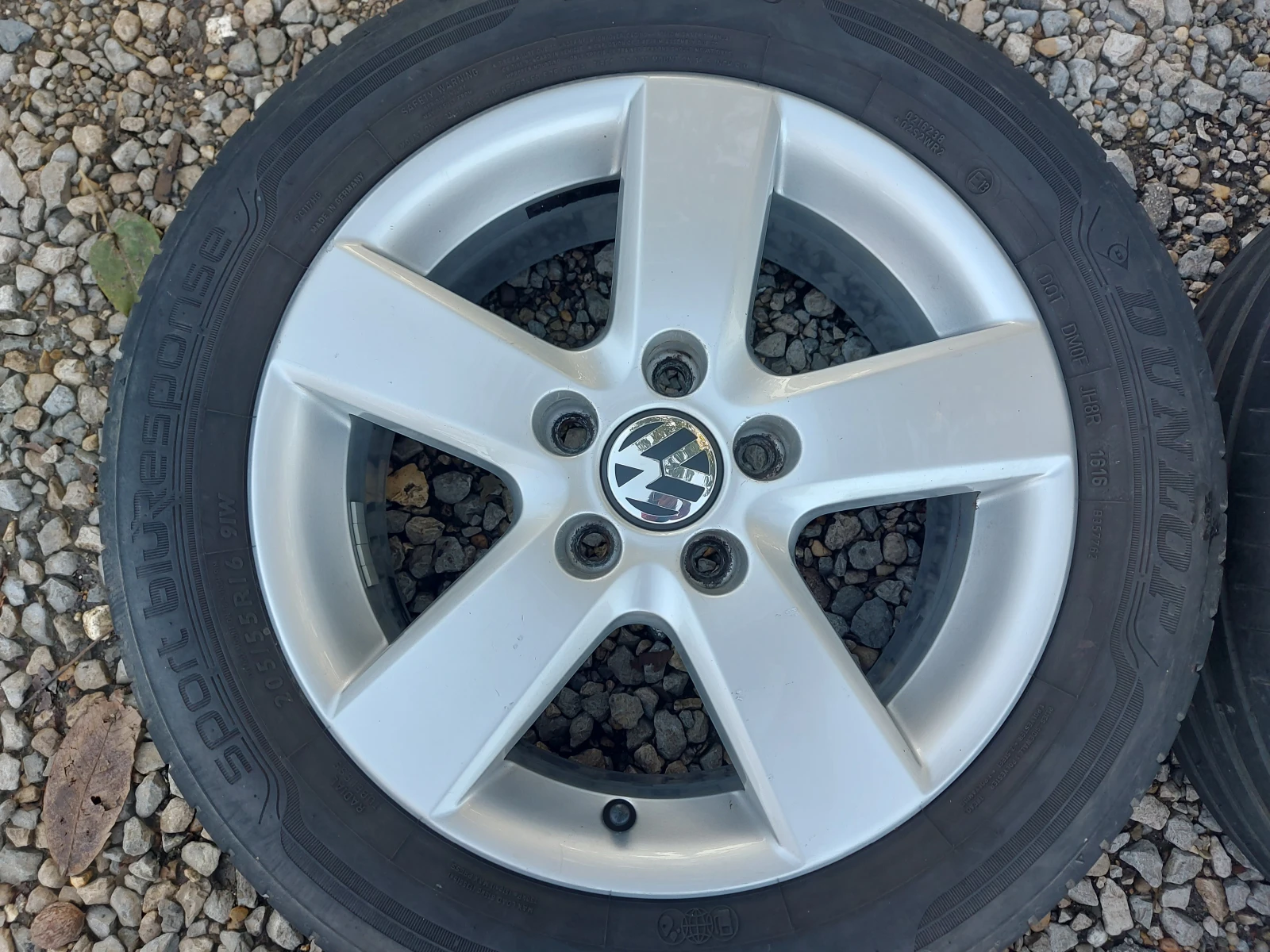    205/55R16  VW Touran | Mobile.bg   4