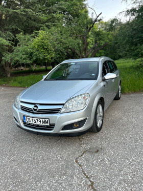 Opel Astra, снимка 1 - Автомобили и джипове - 45257416