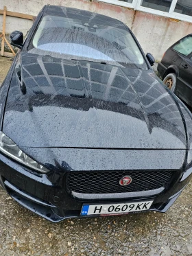 Jaguar XE 