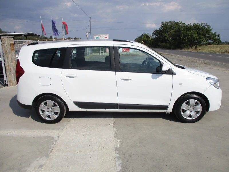 Dacia Lodgy 1.6/БЕНЗИН КАТО НОВА, снимка 3 - Автомобили и джипове - 47003149