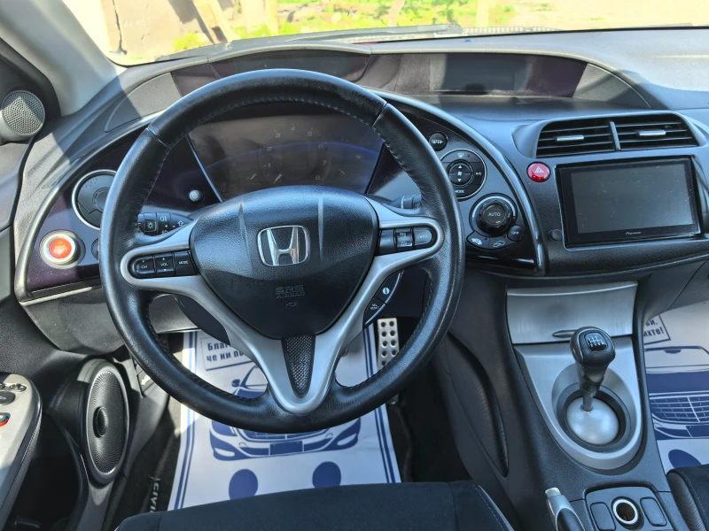 Honda Civic 1.8i, снимка 14 - Автомобили и джипове - 47460032