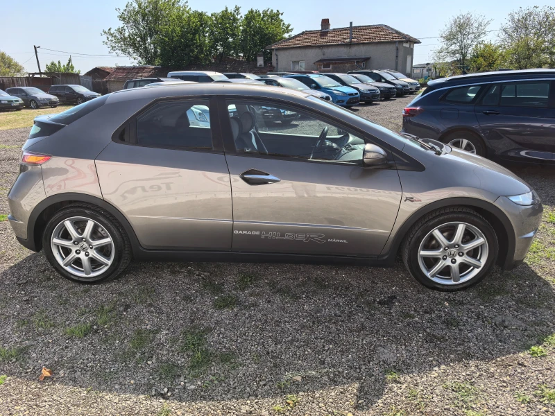 Honda Civic 1.8i, снимка 6 - Автомобили и джипове - 47460032