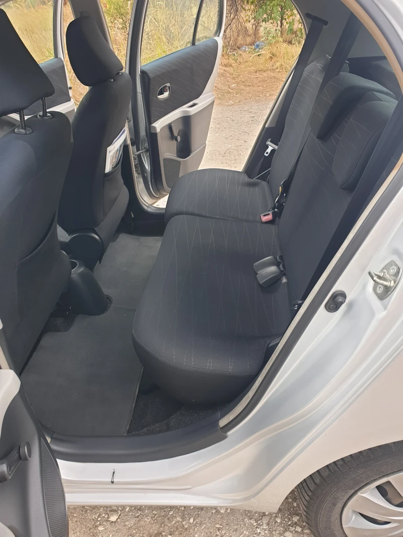 Toyota Yaris 1.4 D4D, снимка 13 - Автомобили и джипове - 48213420