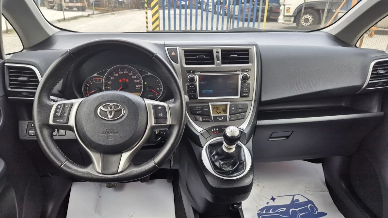 Toyota Verso S 1.3 УНИКАТ, снимка 9 - Автомобили и джипове - 48321114