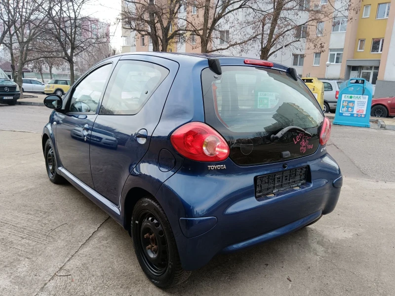 Toyota Aygo 1.0 , снимка 2 - Автомобили и джипове - 48636884