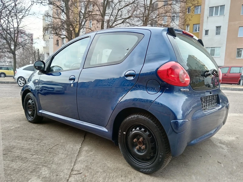 Toyota Aygo 1.0 , снимка 8 - Автомобили и джипове - 48636884