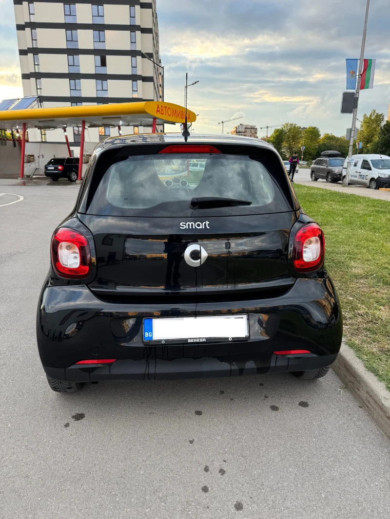 Smart Forfour, снимка 4 - Автомобили и джипове - 52395441