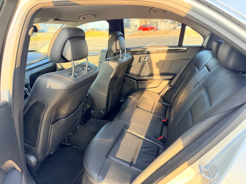 Mercedes-Benz E 250 CDI-AMG-Sport-Лизинг през Уникредит , снимка 14 - Автомобили и джипове - 52885210