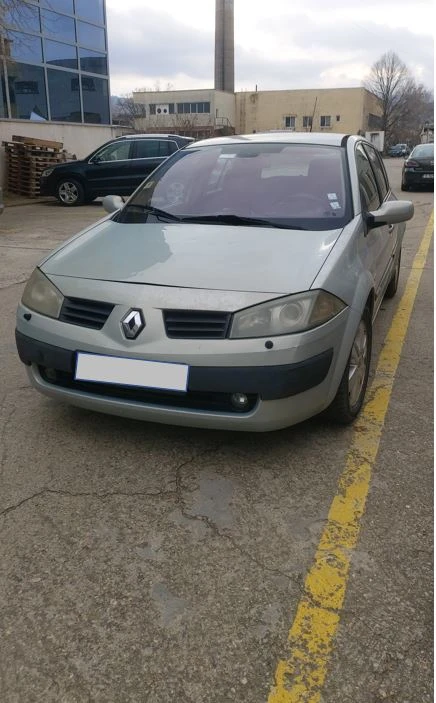 Renault Megane 1.9DCI, снимка 2 - Автомобили и джипове - 48568239