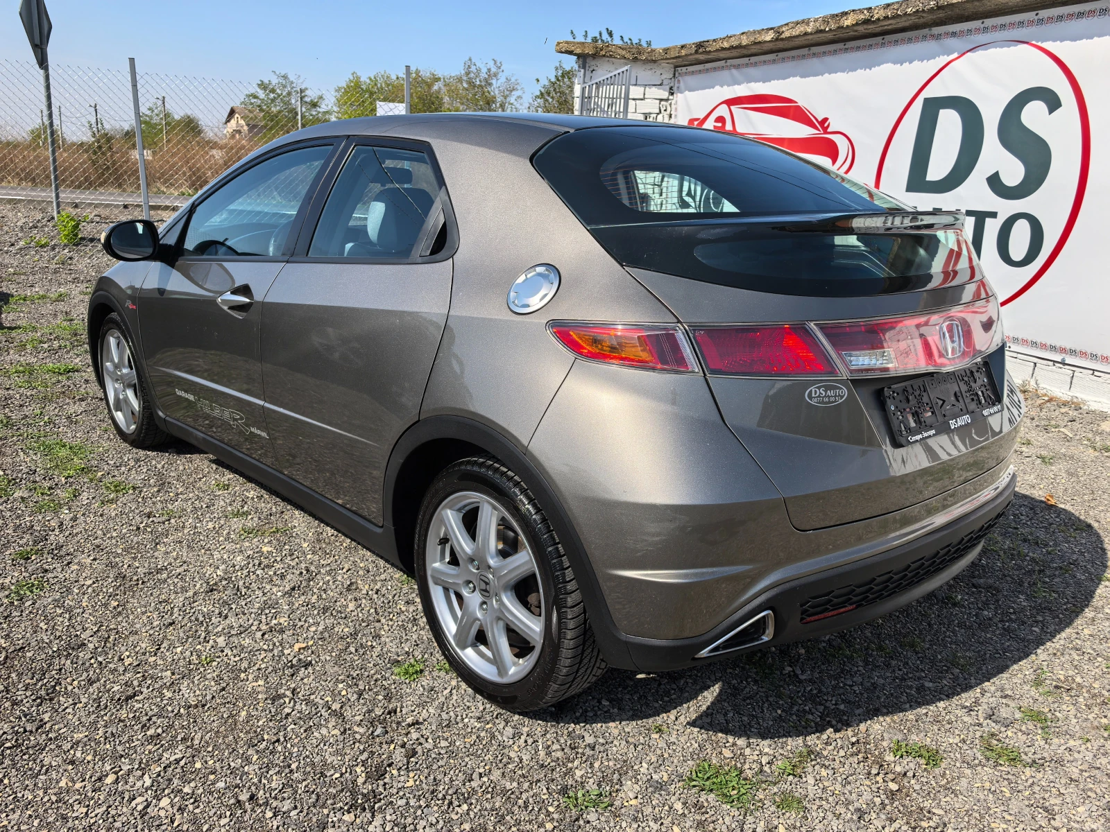 Honda Civic 1.8i - изображение 3