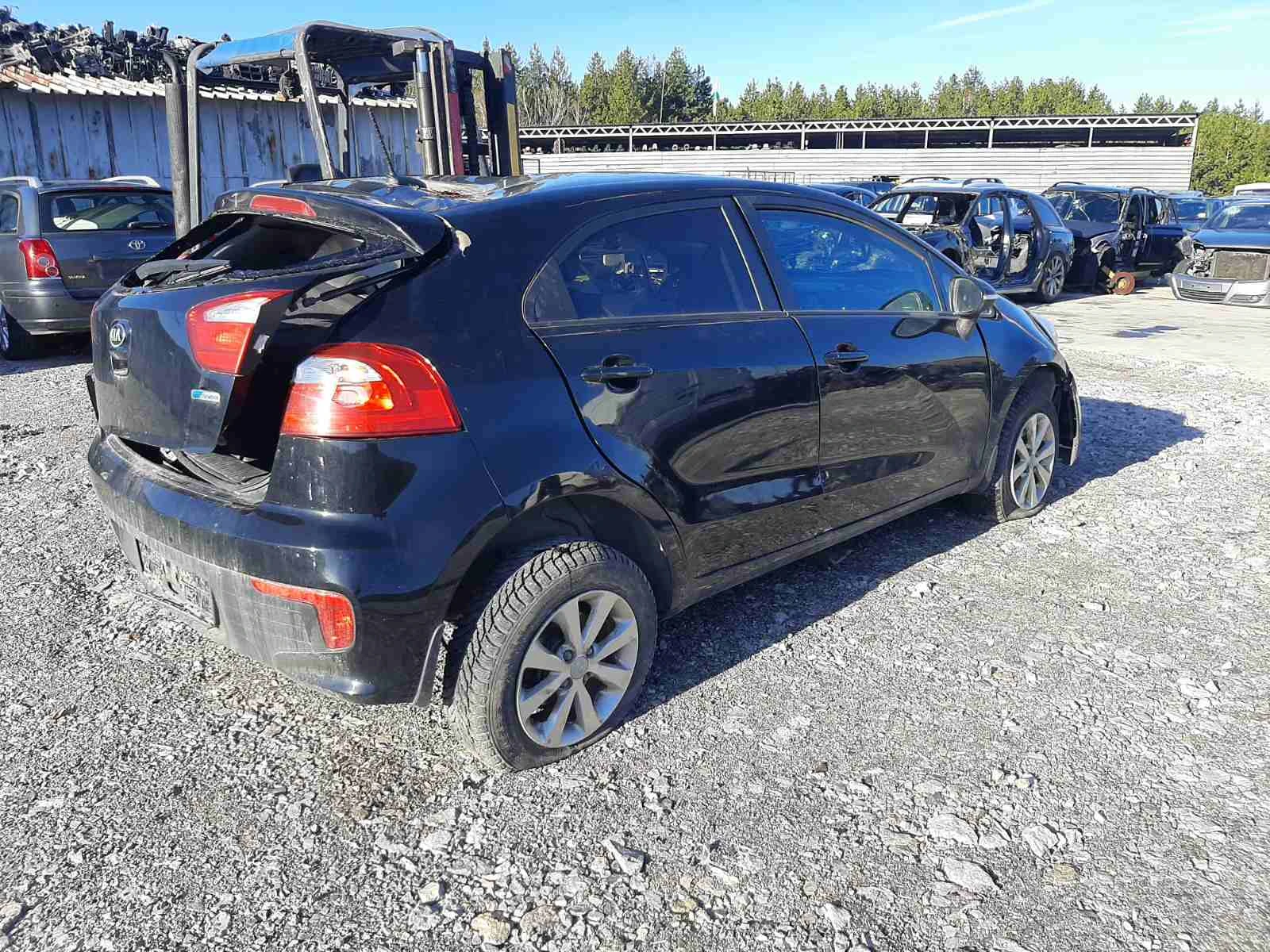 Kia Rio 1.4d - изображение 4