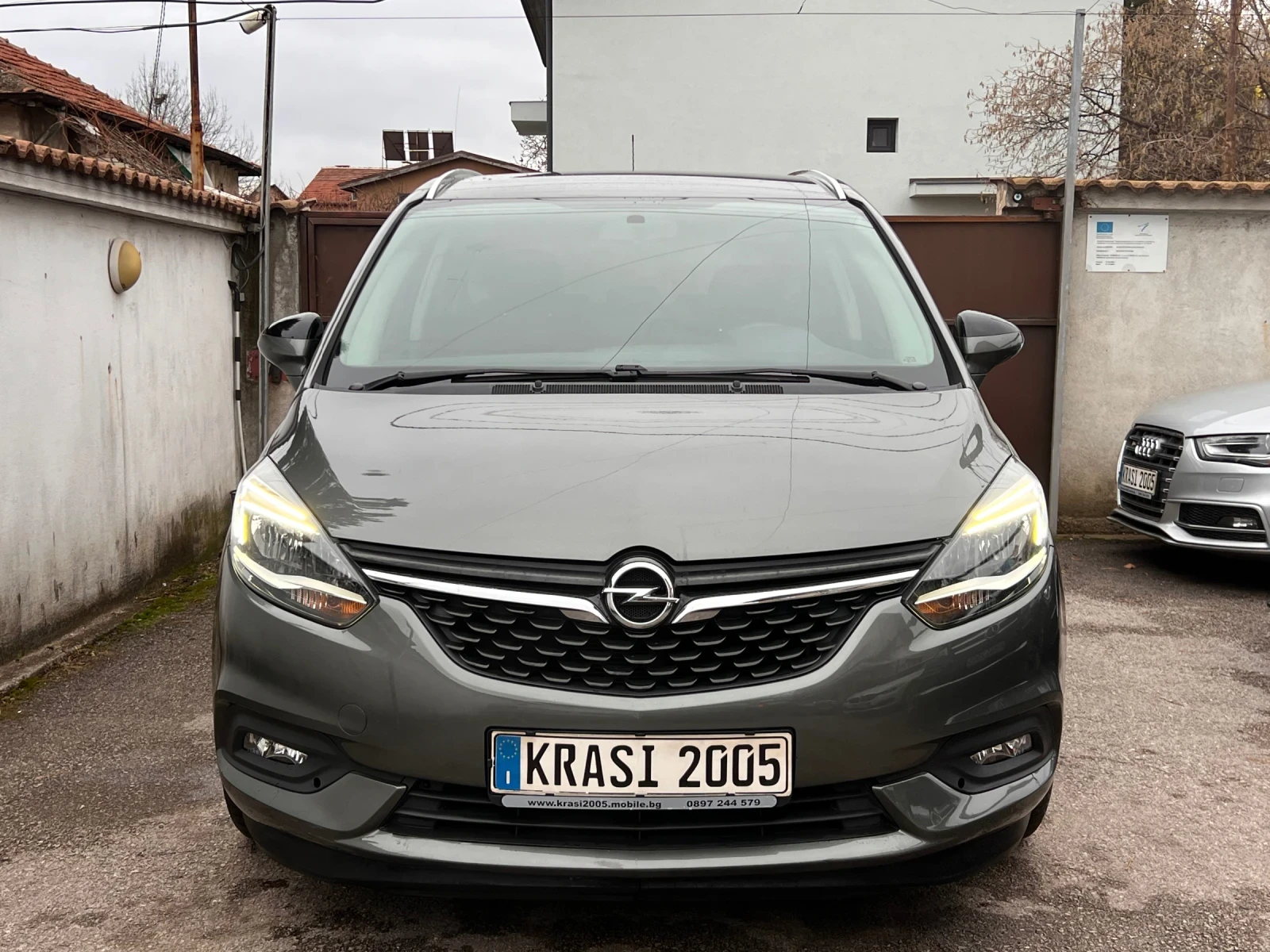 Opel Zafira 1.6 ECO-M TURBO FACELIFT - изображение 2