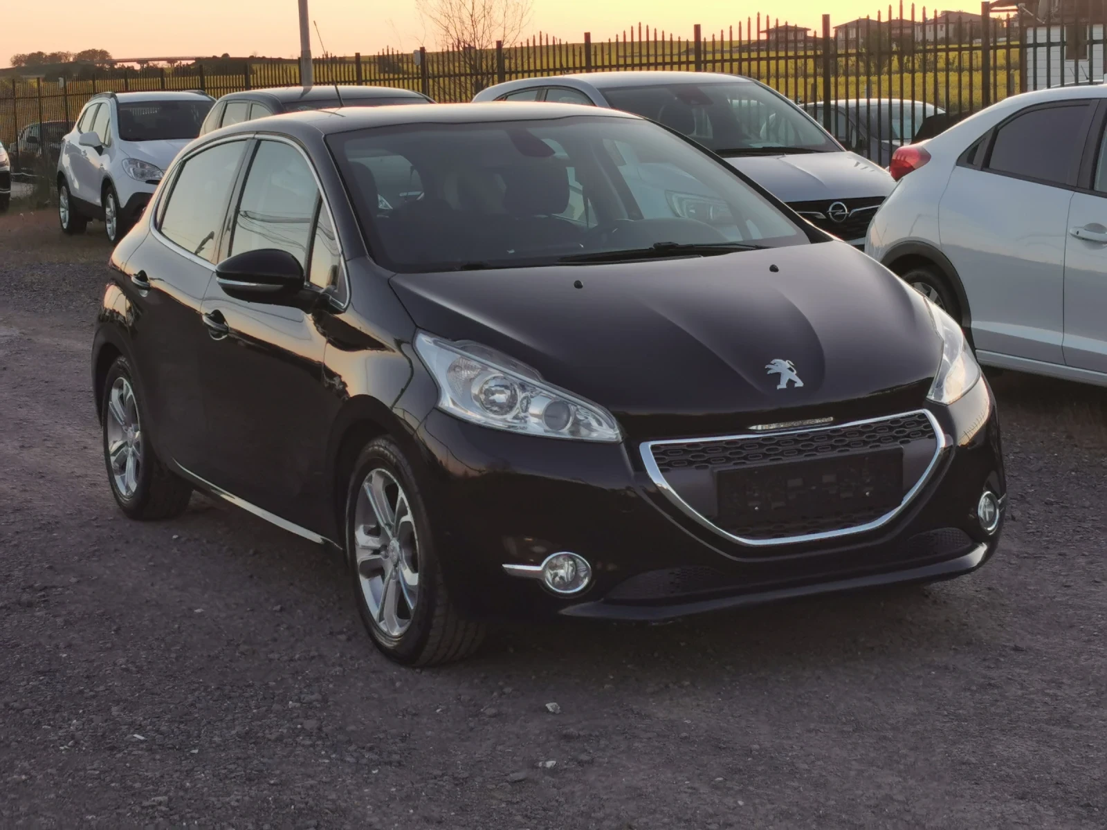 Peugeot 208 1, 4i -GPL - изображение 3