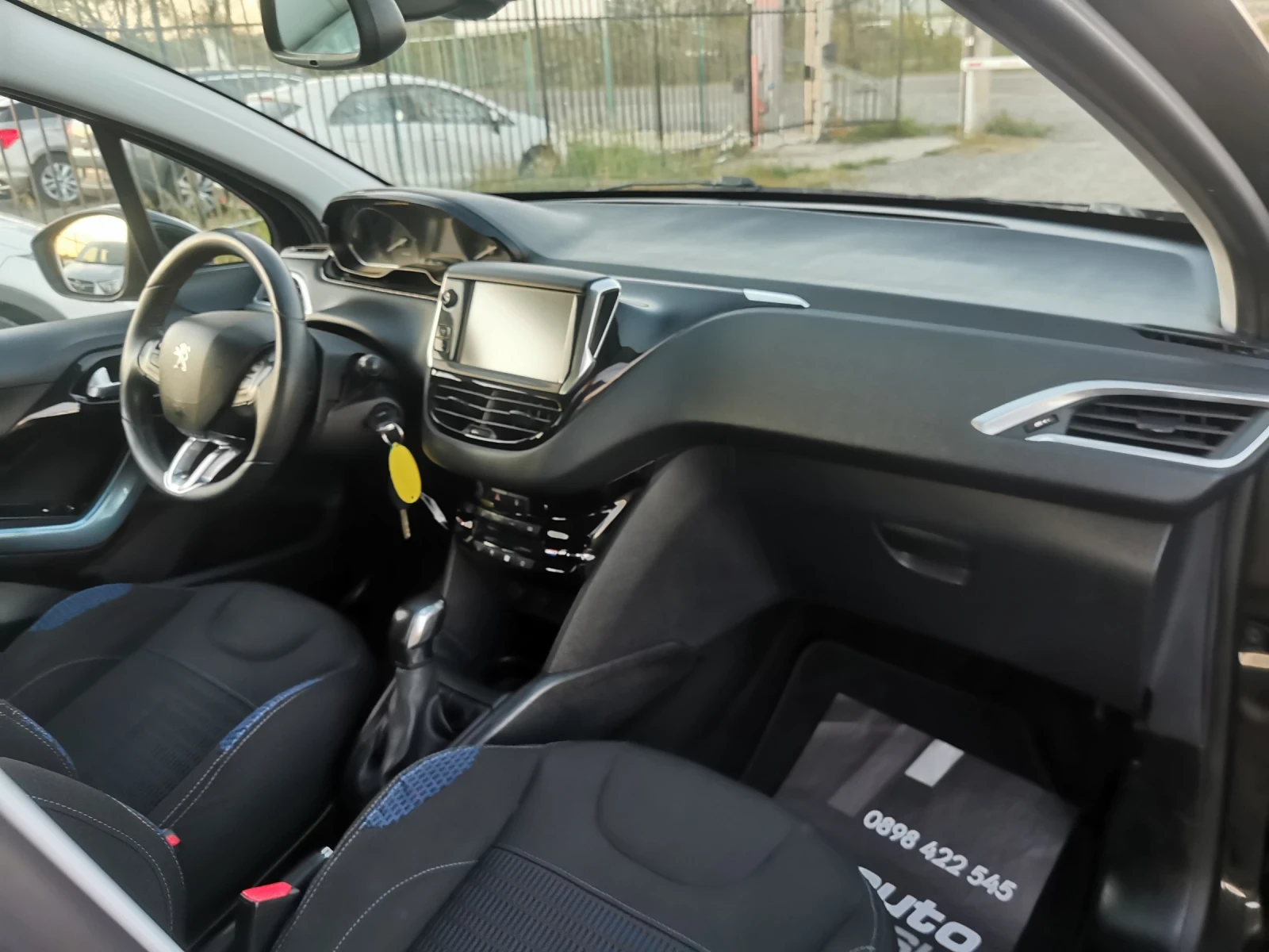 Peugeot 208 1, 4i -GPL - изображение 10