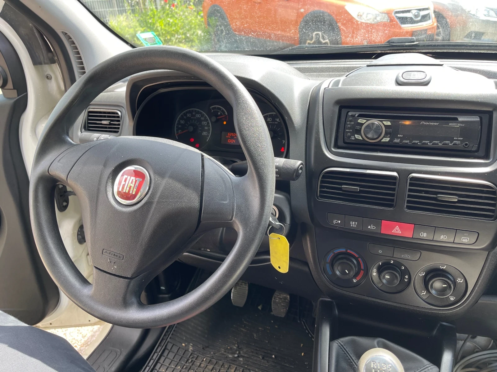 Fiat Doblo 62000 ПИКАП 1.6 120к.с. ТОП СЪСТОЯНИЕ - изображение 10
