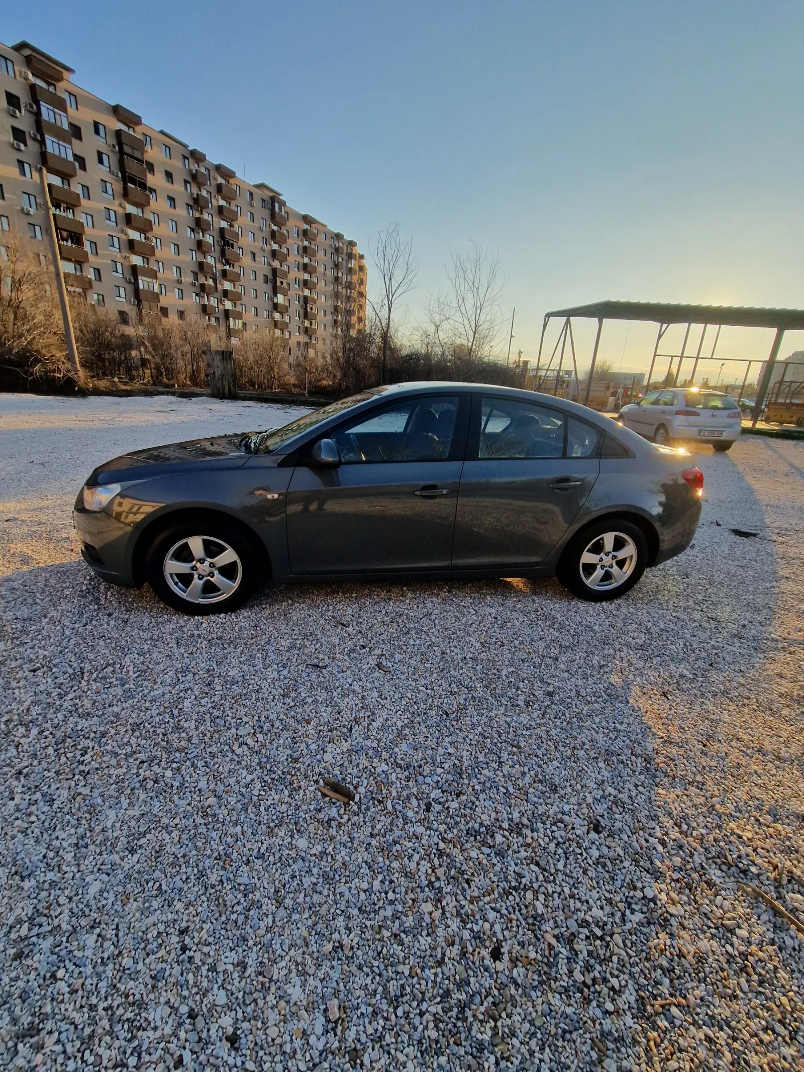 Chevrolet Cruze  - изображение 3