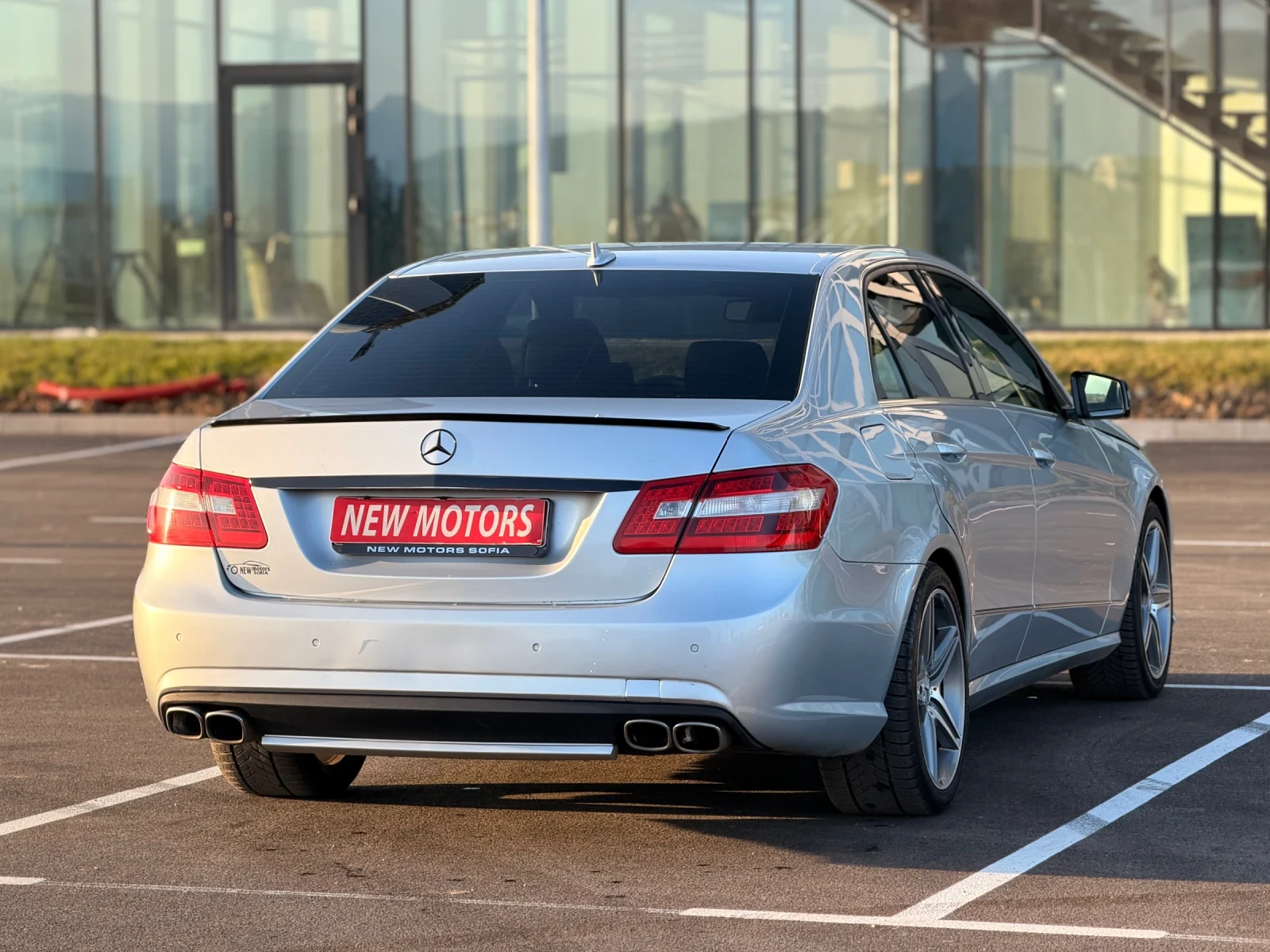 Mercedes-Benz E 250 CDI-AMG-Sport-Лизинг през Уникредит  - изображение 6