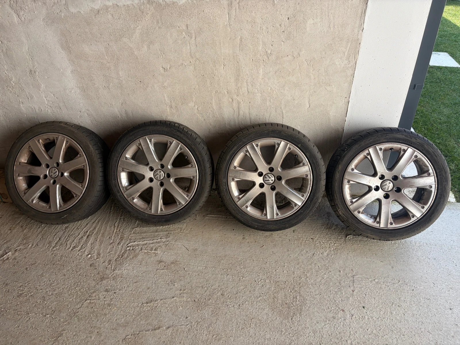 VW Touran, снимка 9 - Автомобили и джипове - 53972069