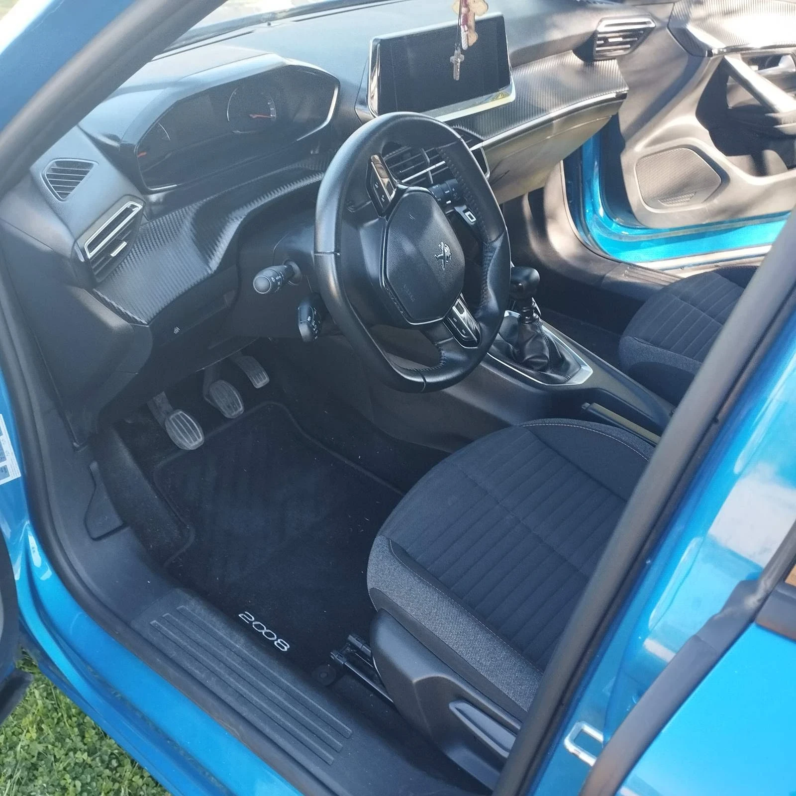 Peugeot 2008, снимка 4 - Автомобили и джипове - 54157405