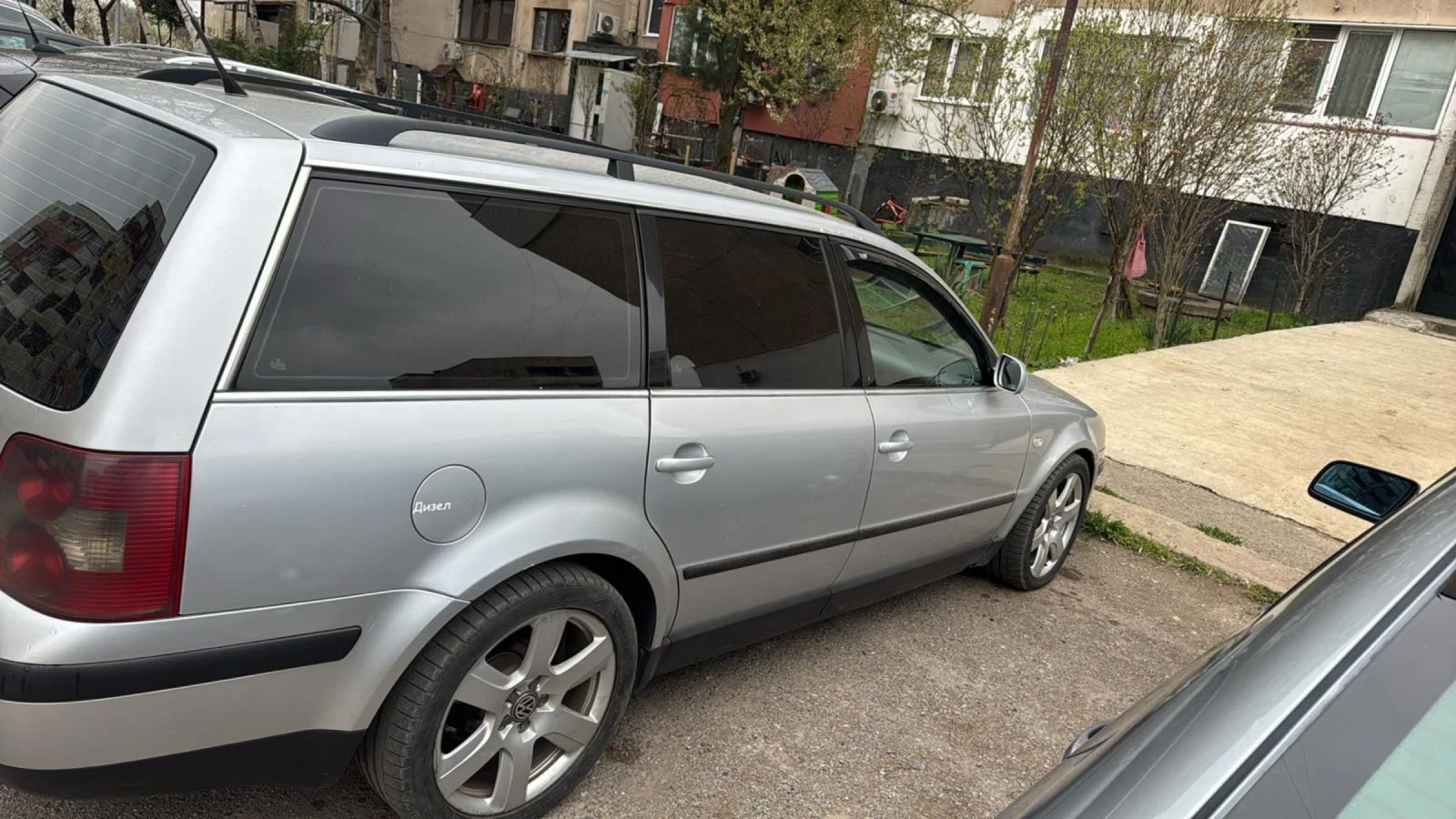 VW Passat 1.9 ТДИ 131к, снимка 4 - Автомобили и джипове - 54163848