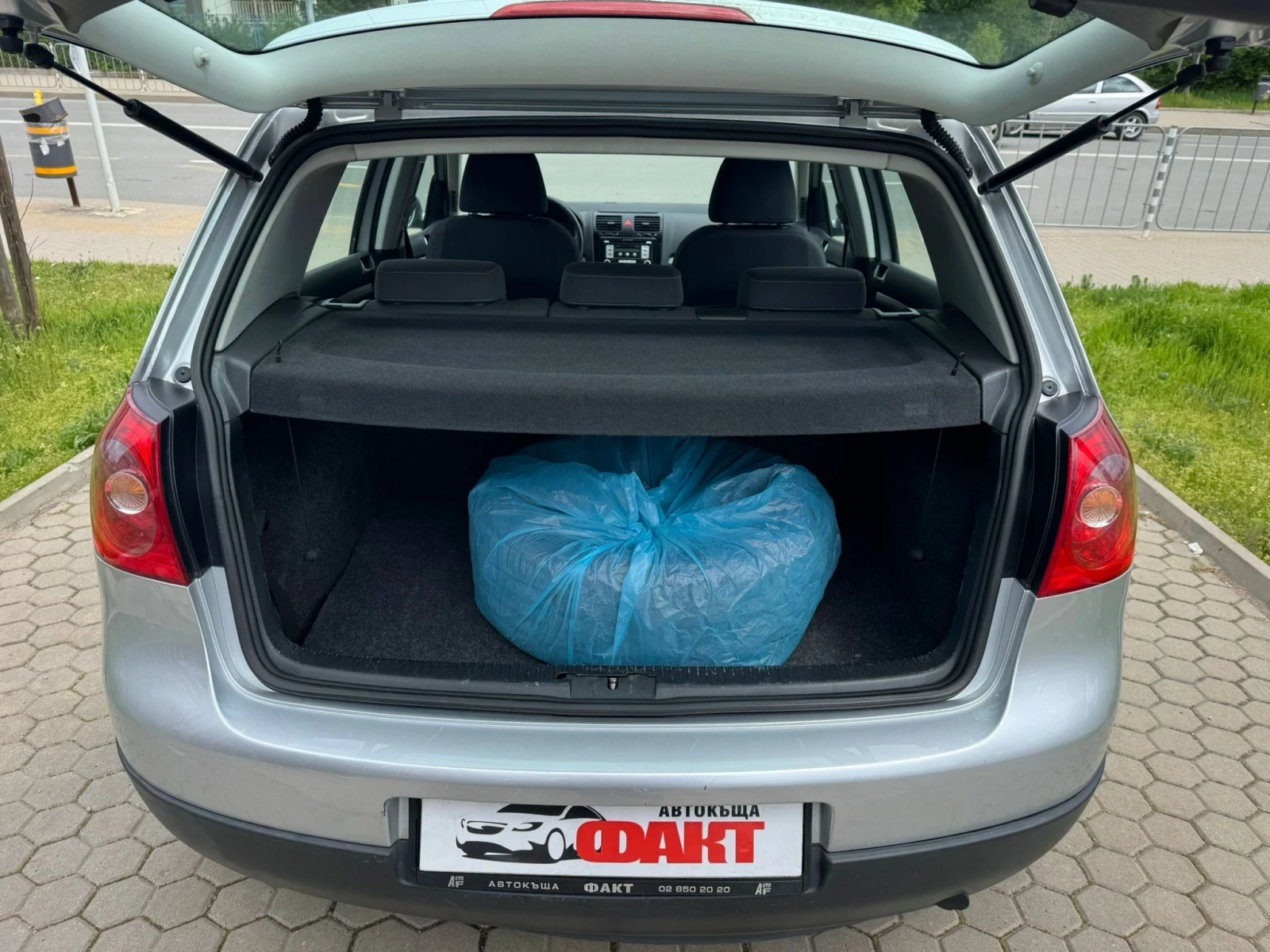 VW Golf 1.6i/ГАЗ, снимка 16 - Автомобили и джипове - 54394723