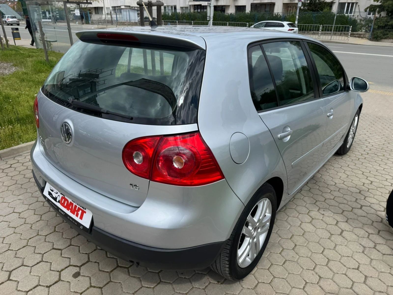 VW Golf 1.6i/ГАЗ, снимка 5 - Автомобили и джипове - 54394723