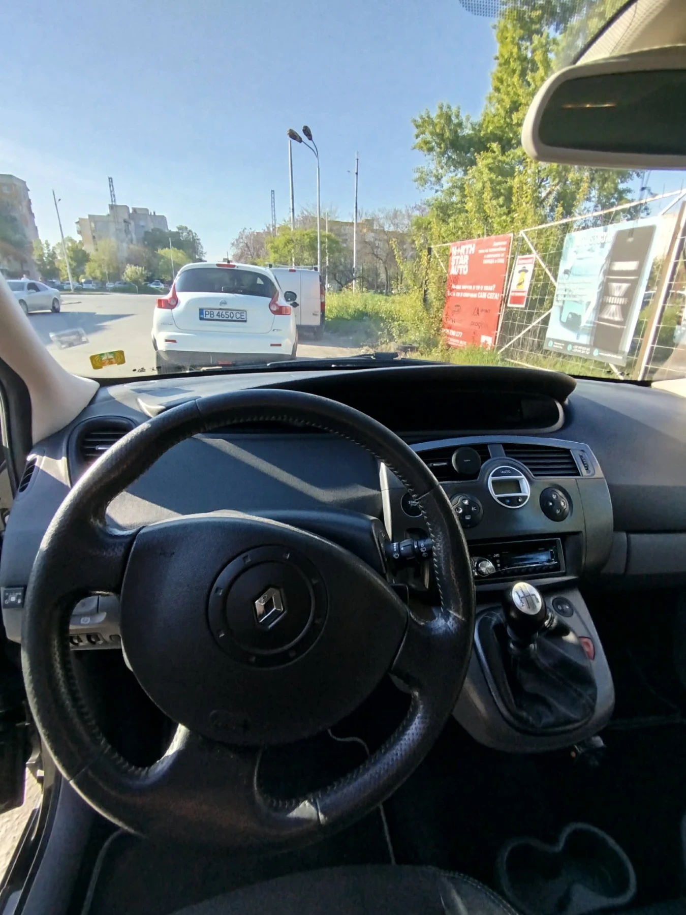 Renault Scenic 2.0 бензин , снимка 5 - Автомобили и джипове - 54528791