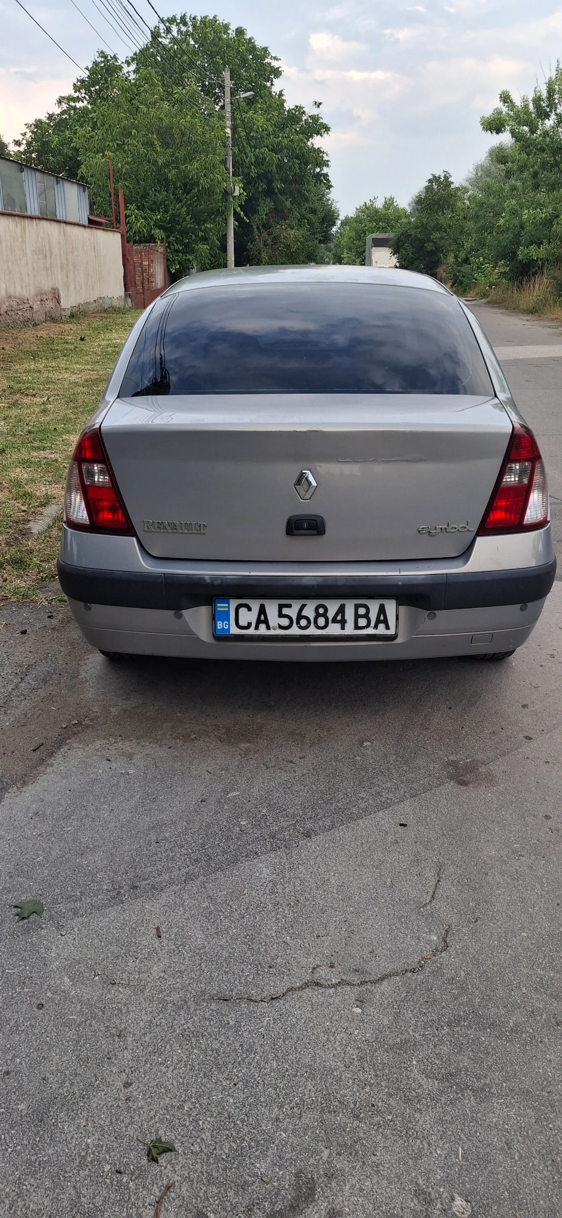Renault Clio 1.4, снимка 6 - Автомобили и джипове - 55364149