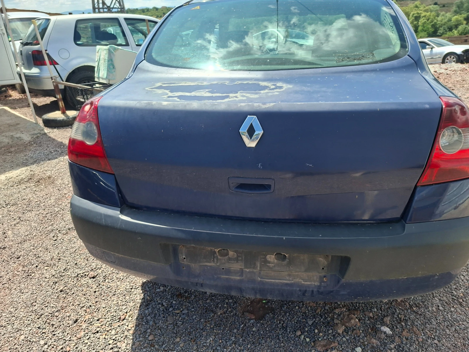 Renault Megane 1.6 16v автомат, снимка 4 - Автомобили и джипове - 55414327