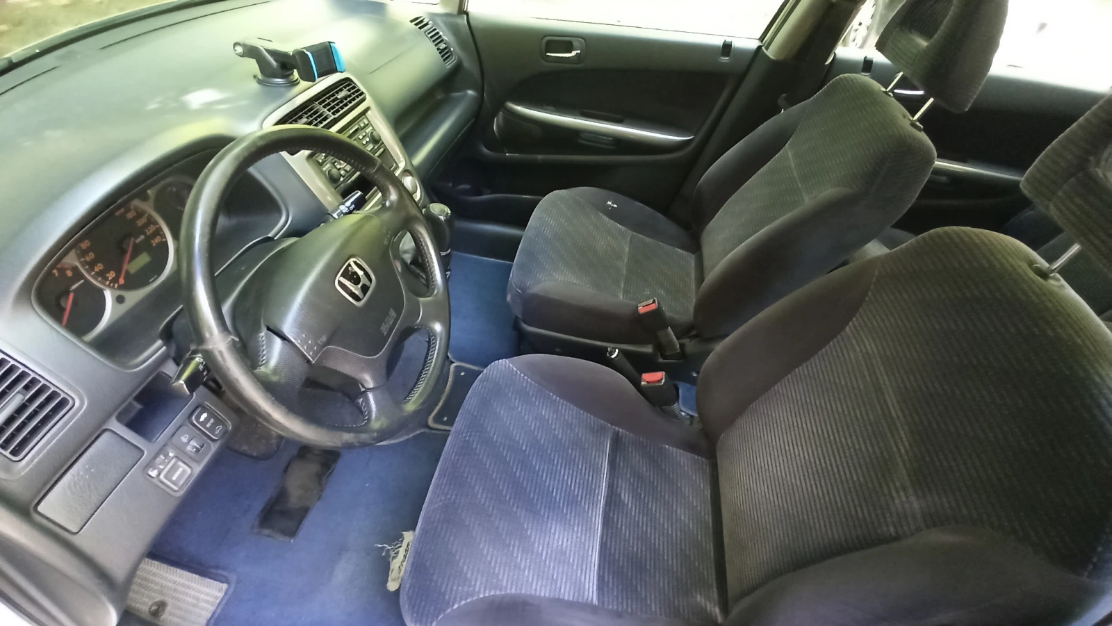 Honda Stream, снимка 9 - Автомобили и джипове - 55491510