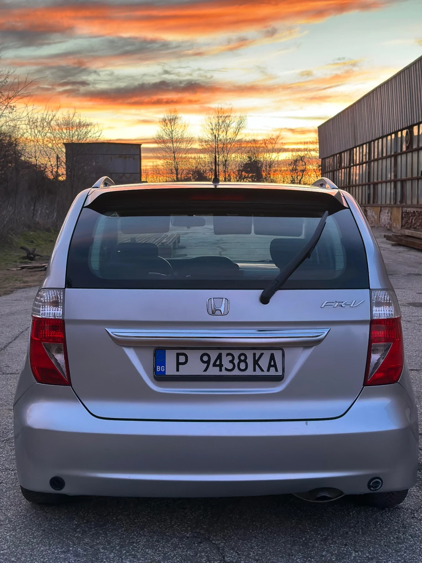Honda Fr-v, снимка 6 - Автомобили и джипове - 56092121