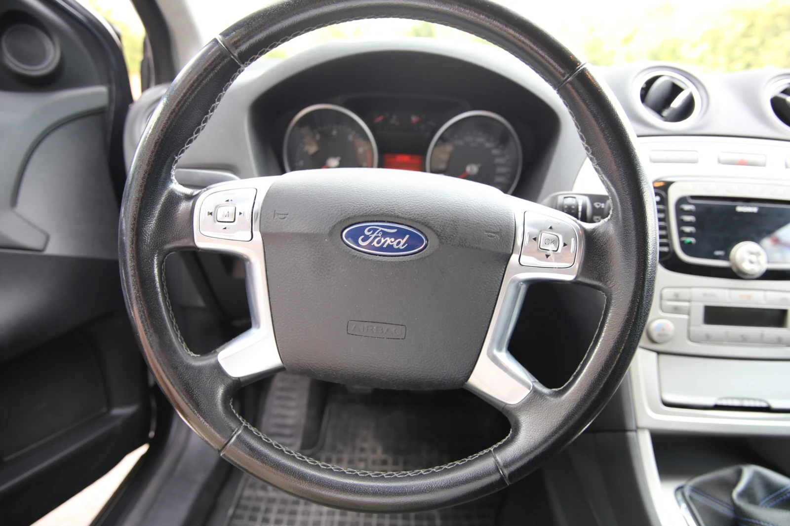Ford Mondeo 2.0 бензин, снимка 7 - Автомобили и джипове - 56272641