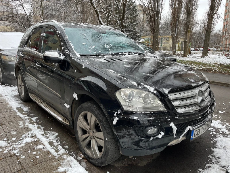 Mercedes-Benz ML 320, снимка 9 - Автомобили и джипове - 47456486